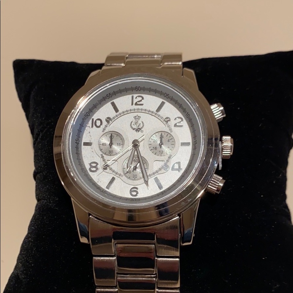 Brand new never been worn watch!